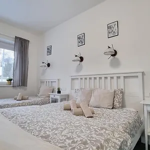 finnem-rentals-jinsk.praguehotelsweb.com/